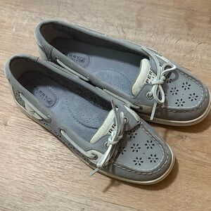 Sperry Top-Sider Angelfish Light Gray Suede Boat Shoes Women’s 7